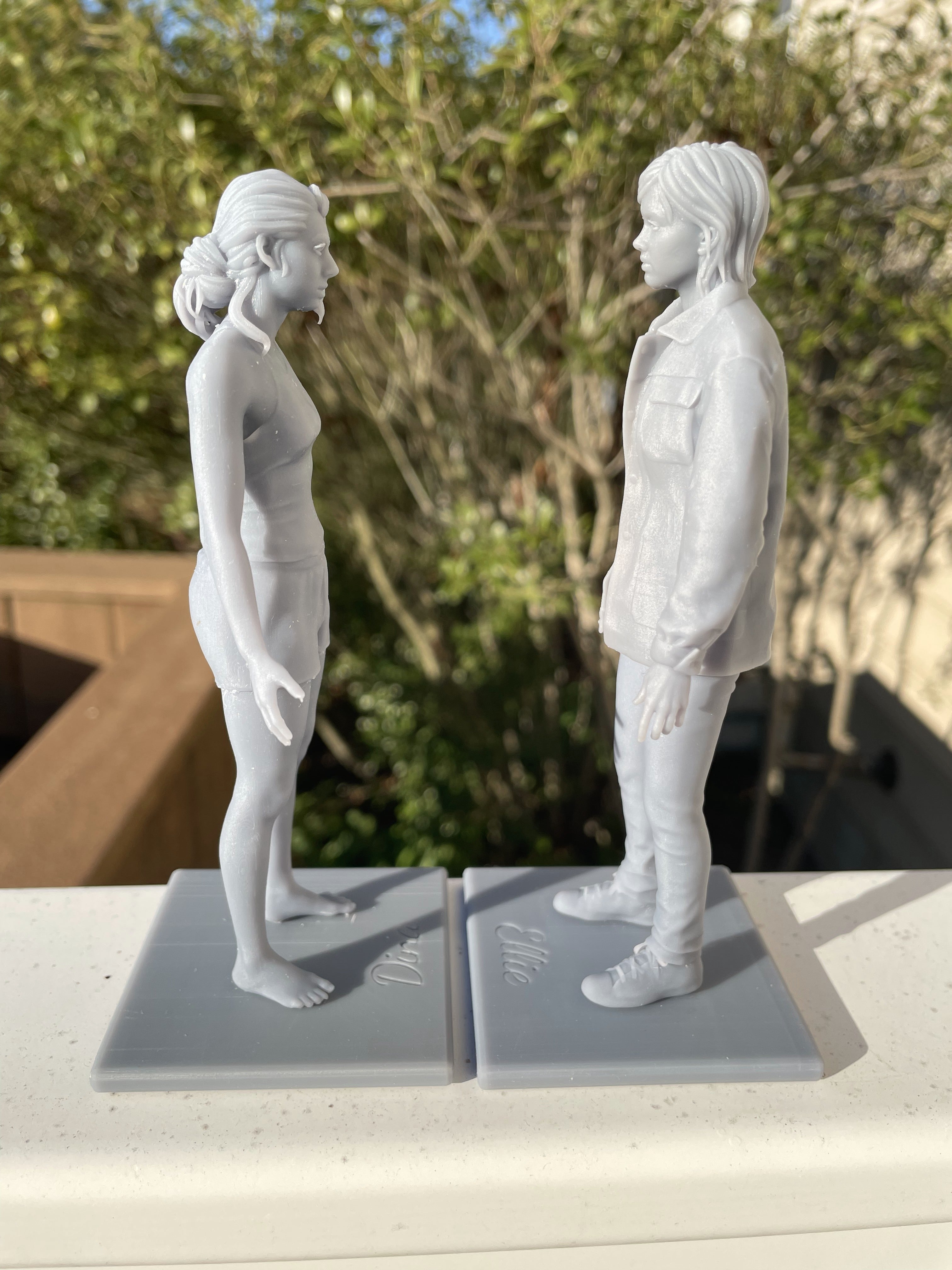 Farm Ellie and Dina Figurines