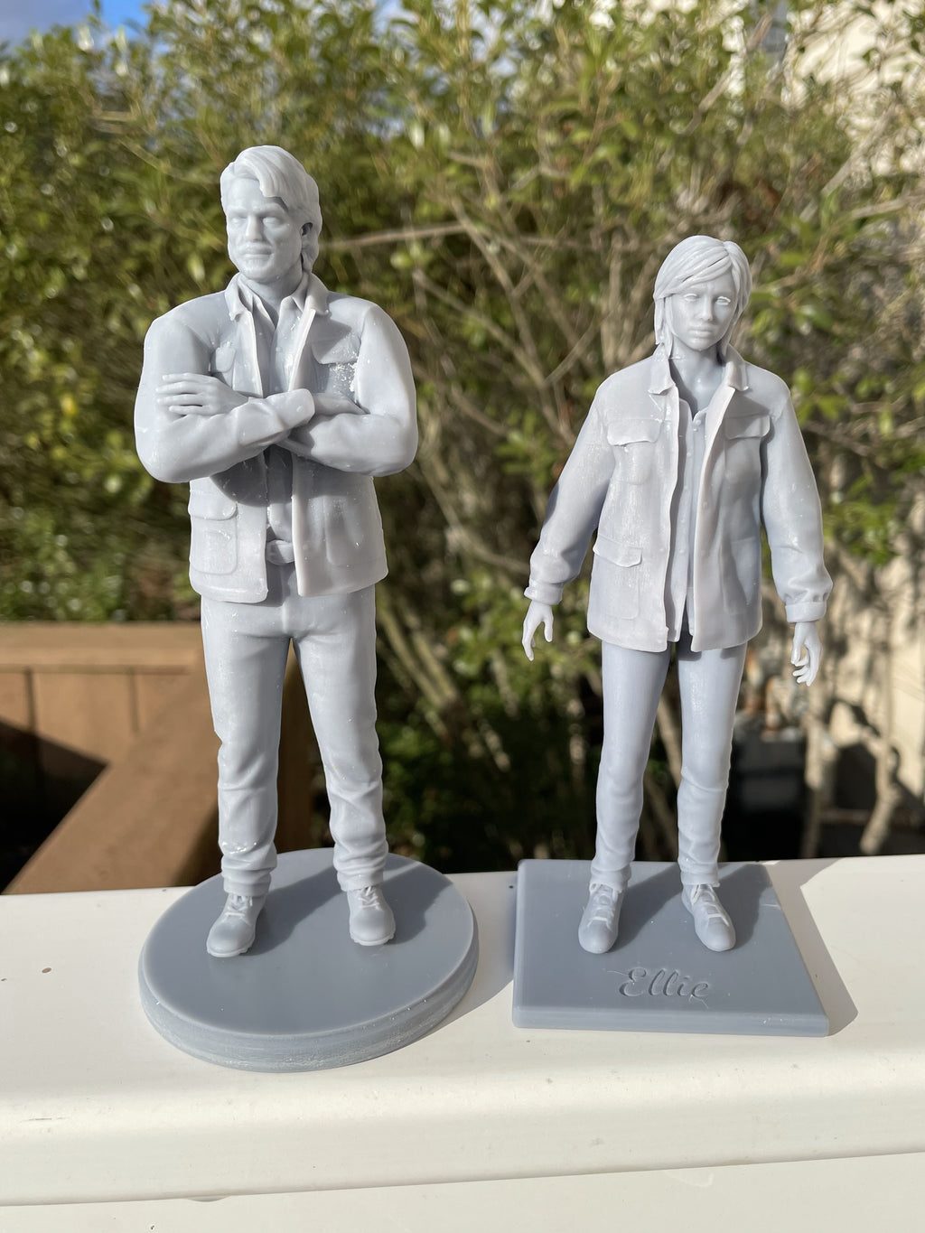 Farm Ellie and Dina Figurines