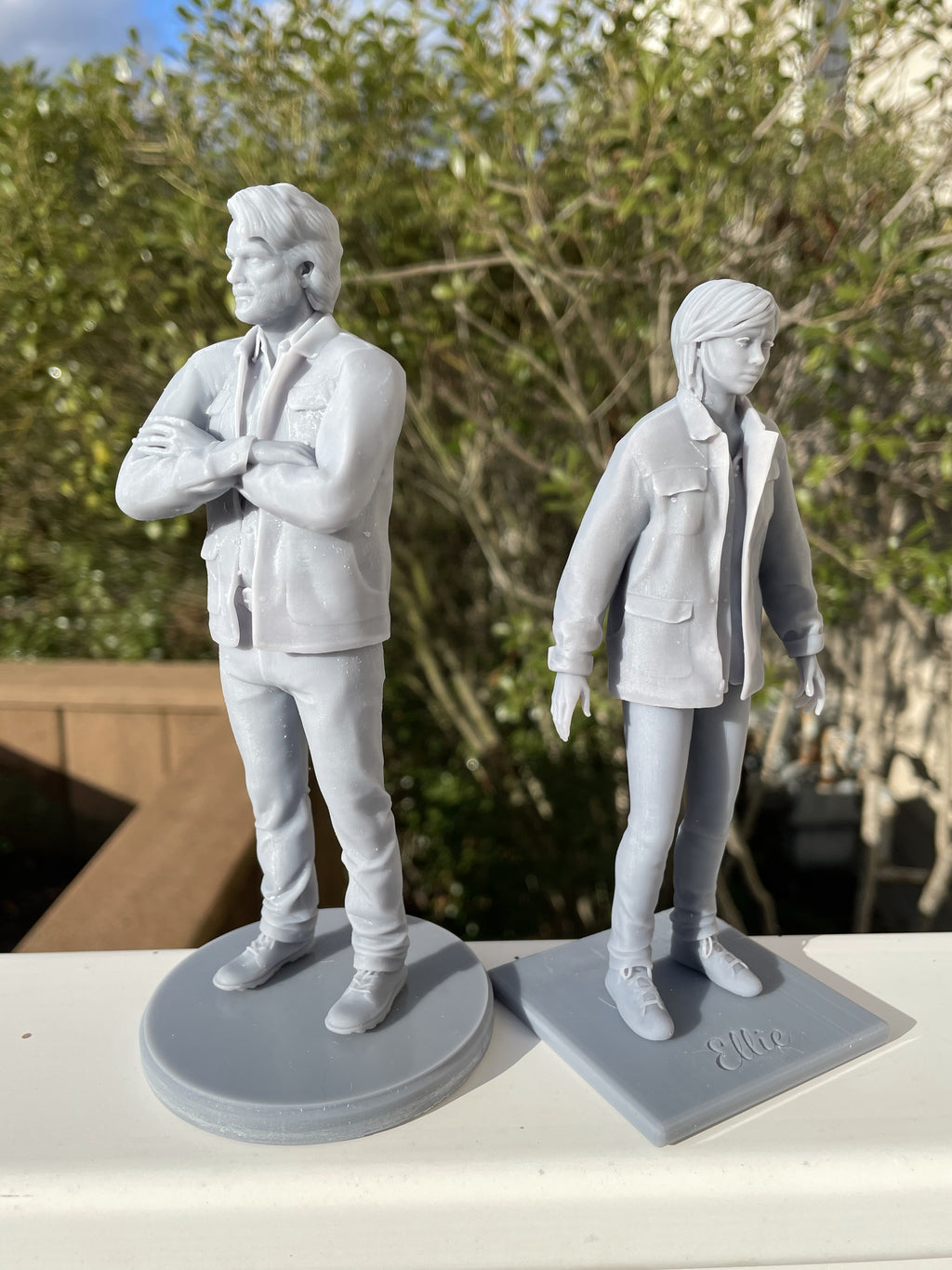 Farm Ellie and Dina Figurines